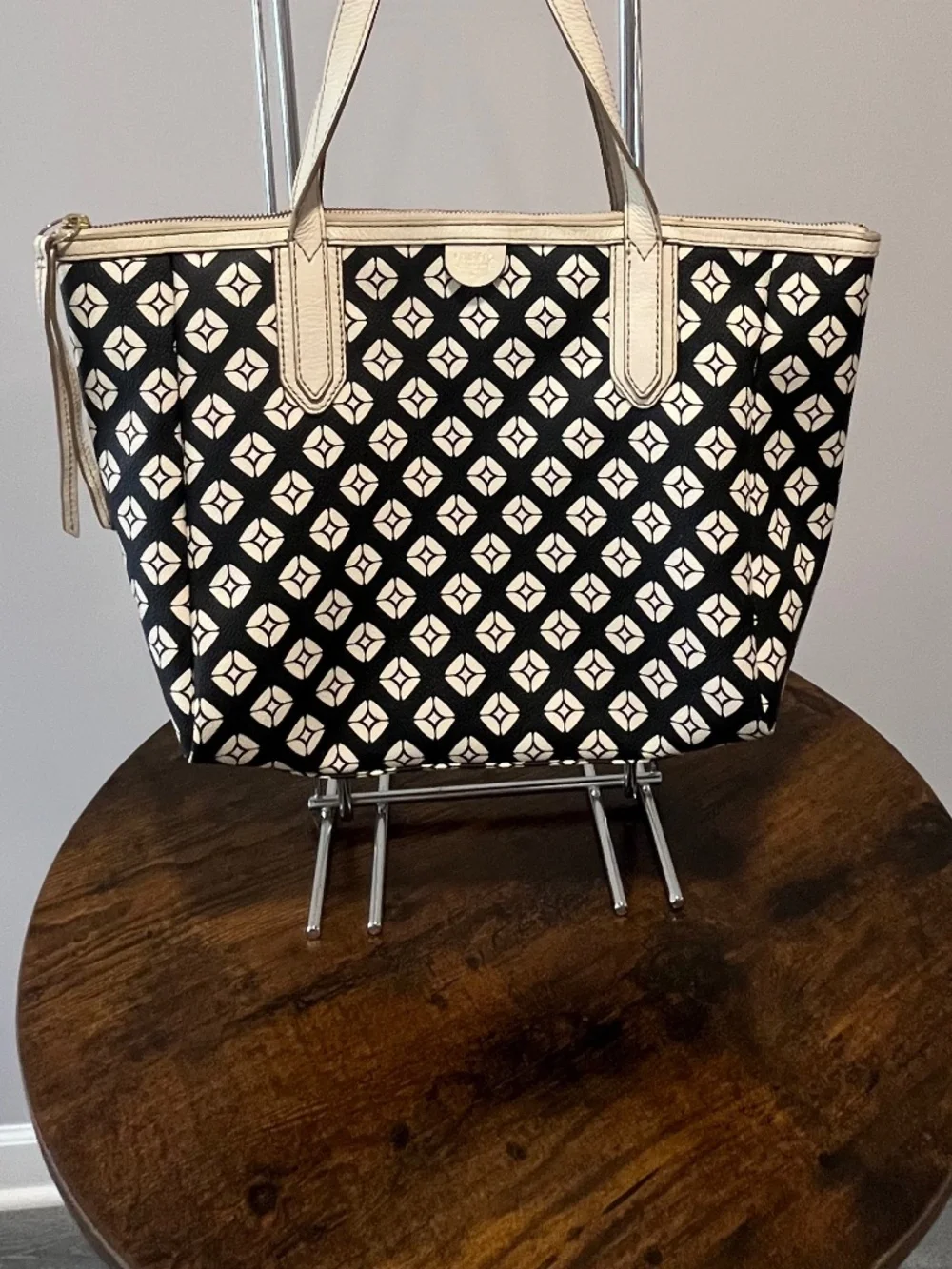 Fossil Vintage Purse Tote Black & White
